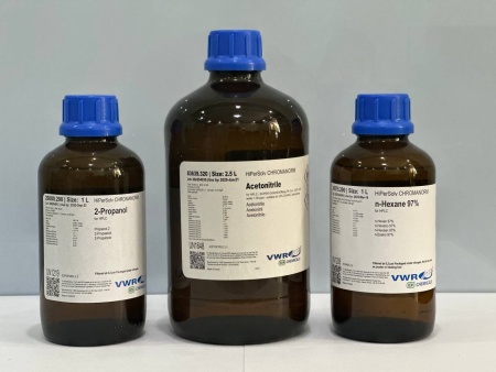 Ацетонитрил для ВЭЖХ марки BAKER HPLC ANALYZED  (макс. 0,003% H₂O) ≥99,95%,  Тара: бутыль янтарная стеклянная объемом 2,5л, DIN 45; Срок годности: 2027г.